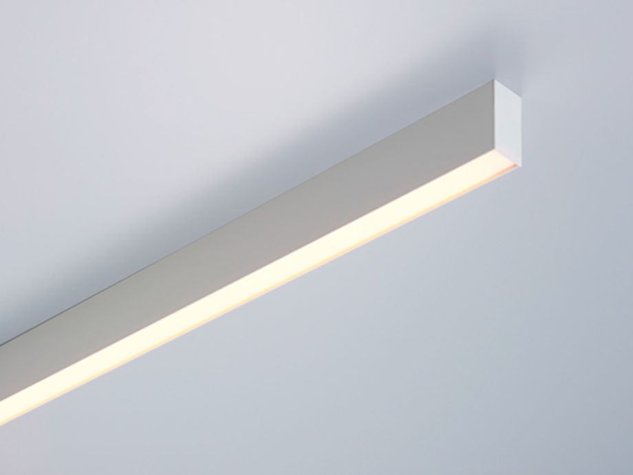 電源内蔵・一面発光で納まりが良い建築化照明：ライン照明 TIE-APL