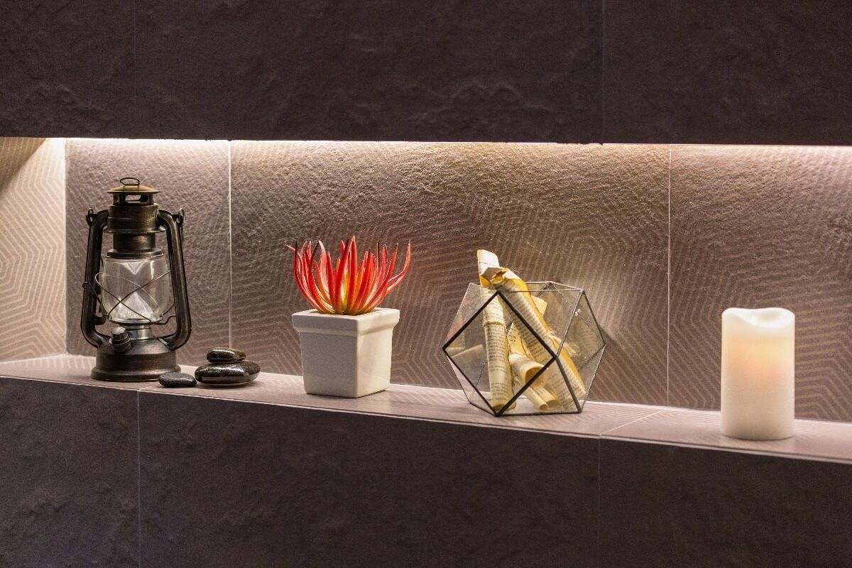 飾るもの別｜ニッチ棚のおすすめ照らし方